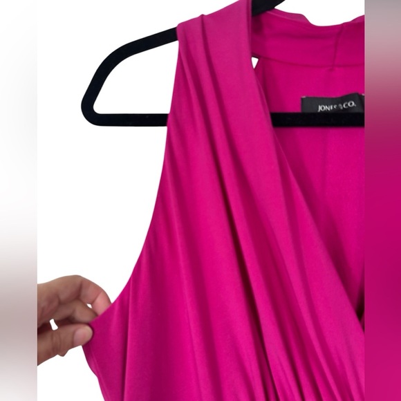 Jones New York hot pink sleeveless vneck midi dress, 16, tiered, ruched, Sexy - Picture 5 of 7